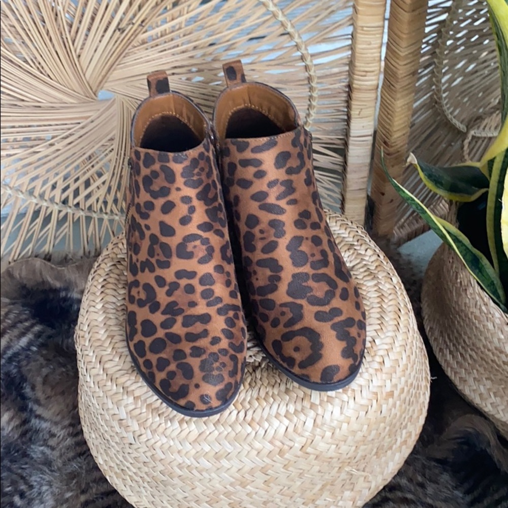 NEW Leopard Ankle Booties - Picture 5 of 9